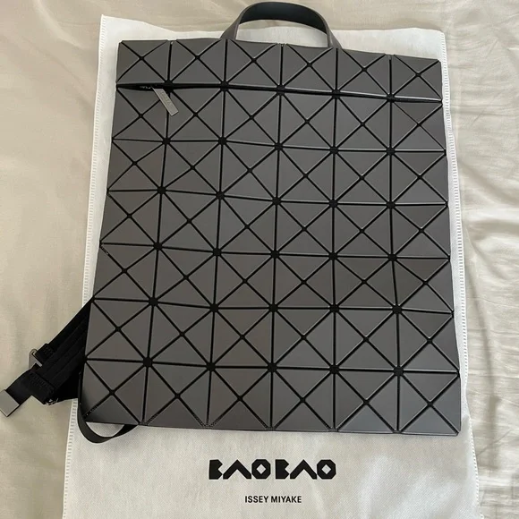 BAO BAO ISSEY MIYAKE FLAT PACK BACKPACK - Picture 9 of 16
